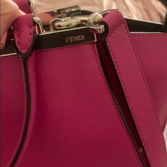 Fendi 3 jours in magenta! - Picture 6 of 12